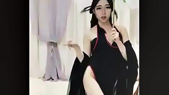 虎牙斗鱼跳舞女神主播歪歪酥不甜转型微信福利 3 中国 国产 热舞 视频